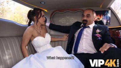 Bride permits husband to watch her having ass scored in limo - sexu.com - Czech Republic