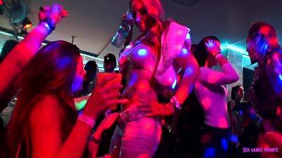 Marbella Hot Summer Partying 2022 Vol.5 30 Min - upornia