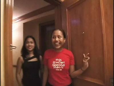 Pinay blow - sunporno.com