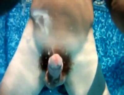 23 Massive squirts underwater - drtuber