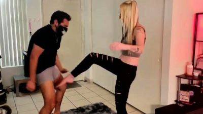 blonde femdom facesitting babe gives stunning handjob - drtuber