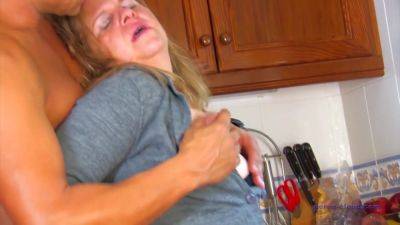 Kitchen bbw gets ass fucked - hotmovs.com